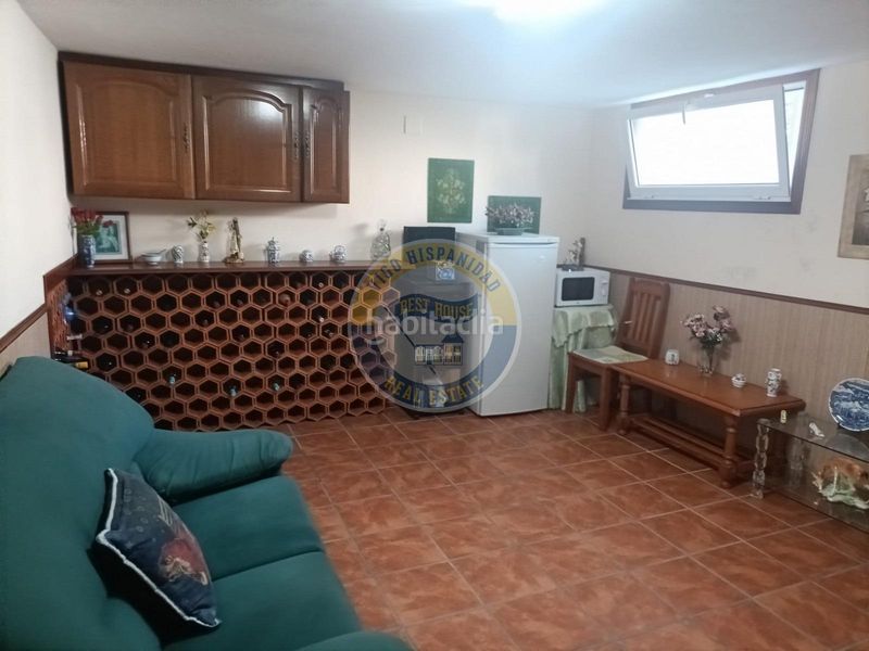 Foto ae47c9e7-bb96-41a7-936d-a624af047d9b. Casa adossada amb calefacció aparcament piscina a Vigo