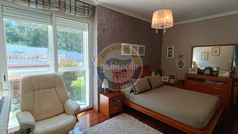 Foto c78a29ed-ce93-44f1-b9b4-7fd7a83701e3. Casa adossada amb calefacció aparcament piscina a Vigo