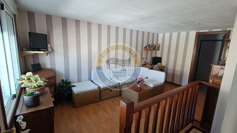 Foto f060057e-5136-47ac-aefe-a043b6fae225. Casa adossada amb calefacció aparcament piscina a Vigo