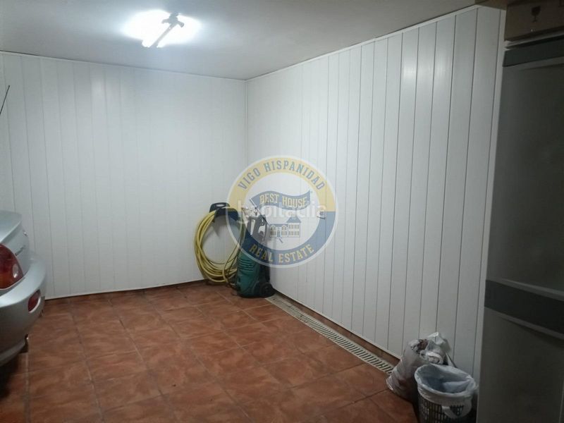 Foto f49d15b7-c6cc-4655-9d88-934e9f284f42. Casa adossada amb calefacció aparcament piscina a Vigo