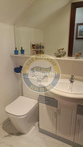 Foto fd84d9af-aabb-4226-9ad8-bfd0c3748702. Casa adossada amb calefacció aparcament piscina a Vigo
