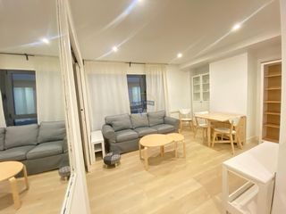 Rent Apartment  Plaza compostela. Apartamento de lujo de 1 dormitorio en la plaza de compostela