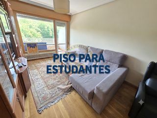 Location Appartement  Calle calle castrelos. Castrelos, solo alquiler a estudiantes 3 dormitorios