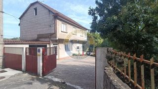 House in A Salgueira - O Castaño. Casa independiente proxima a castrelos