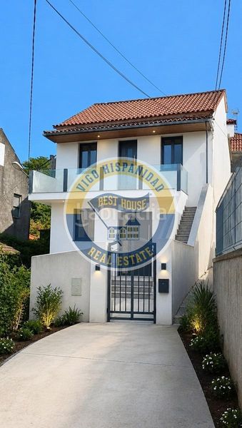 Foto 88c772bd-3509-4dfc-9372-f282ac1490b1. Casa amb calefacció a Teis Vigo