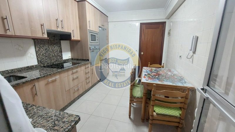 Foto fec8fe86-76c4-45eb-9465-e5968c651f91. Pis amb calefacció aparcament a As Travesas - Balaidos Vigo