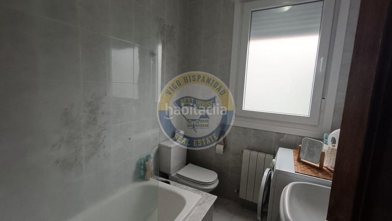Foto ef2b38f3-eded-4999-afc6-0f0f545c5e2d. Casa amb aparcament a Plaza España - Corte Inglés Vigo