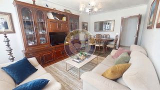 Pis  Calle calle barcelona. Proximo al castro 3 dormitorios , 2 baños con garaje y trastero