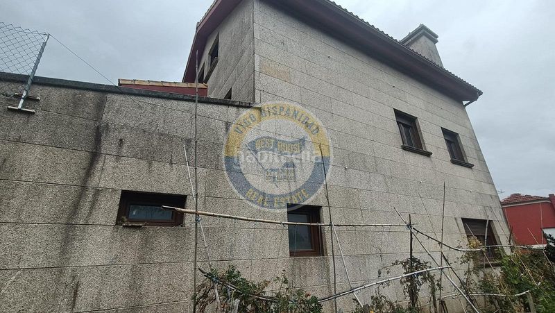 Foto b10a76ca-1613-4e50-b1f2-8ebfe68dd53b. Xalet amb aparcament a Mos