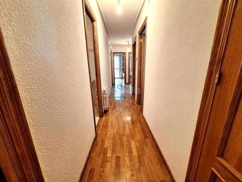 Foto 0b7df034-bdec-4266-98c6-6adbd880c7d9. Appartamento con riscaldamento in Ventiun Ourense