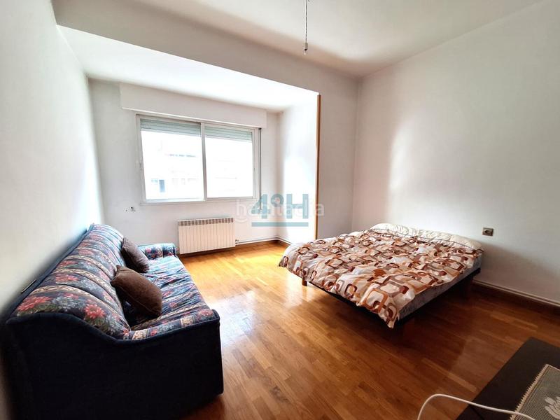 Foto f067f66a-5aa5-439f-82f5-adff3a655111. Appartamento con riscaldamento in Ventiun Ourense