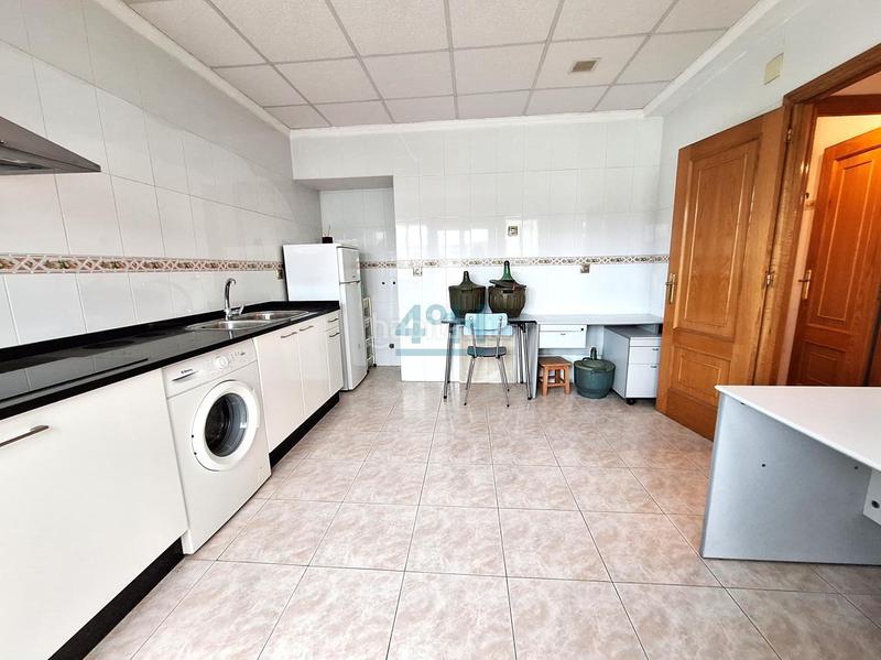 Foto 2ea9b5c5-c266-4b48-857d-c497ed84be1e. Etagenwohnung mit heizung in Ventiun Ourense