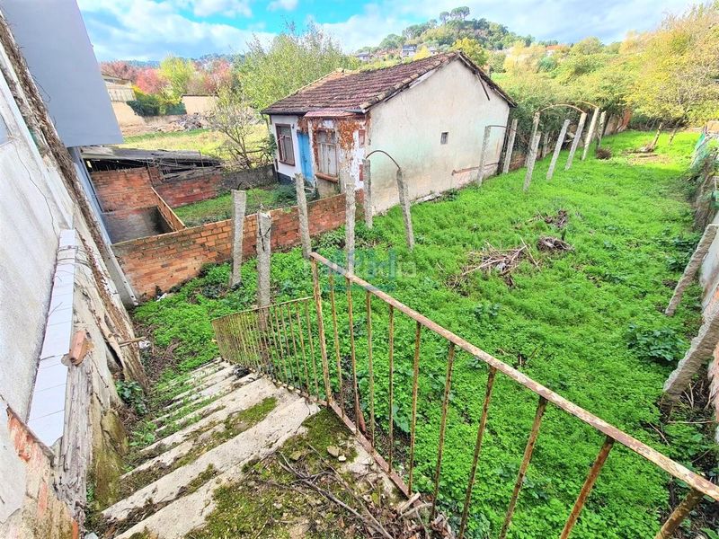 Foto 1bb0a9e2-3289-41c0-a3fc-40b9d864b10d. Edificio en A Carballeira Ourense