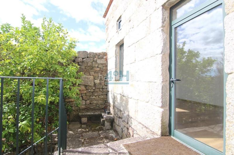 Foto f0bd1cea-9138-4ded-8f75-b7252511c446. Casale con riscaldamento in Beade