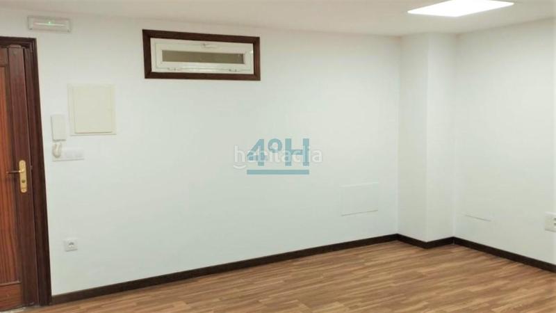 Foto c4c03ef7-2a80-415b-baa1-0eb80e87a275. Bureau dans Centro Ourense
