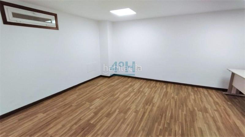 Foto dab241c0-5326-48f3-b1c7-44cc2381b600. Bureau dans Centro Ourense