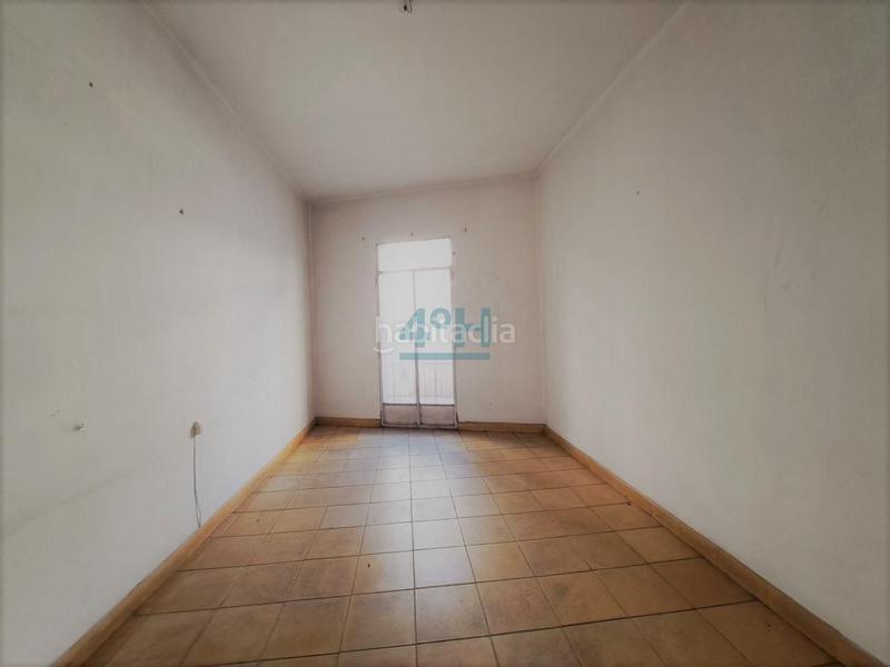 Foto 99d2f341-d4c8-4f25-9c04-4f4c0b07a4d6. Edificio in Couto Ourense