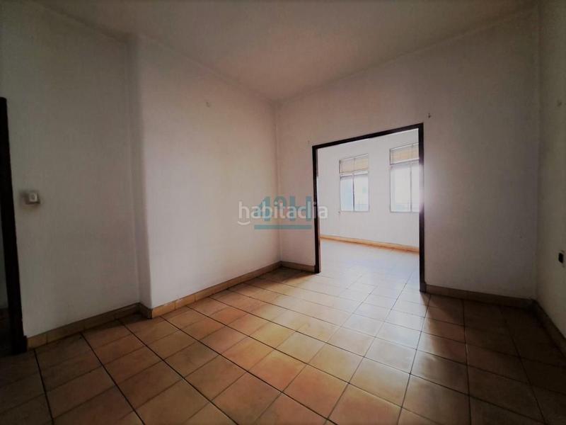 Foto fc138d19-5044-4626-b44e-e8441b45adf7. Edificio in Couto Ourense