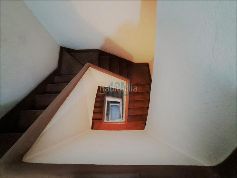 Foto fc9c3082-9a95-449b-a0ff-84026bc01c21. Edificio in Couto Ourense