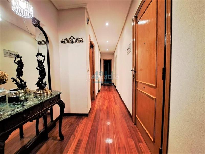 Foto 20f3934f-56a3-40e8-90b4-987fbabd2241. Edificio en Couto Ourense