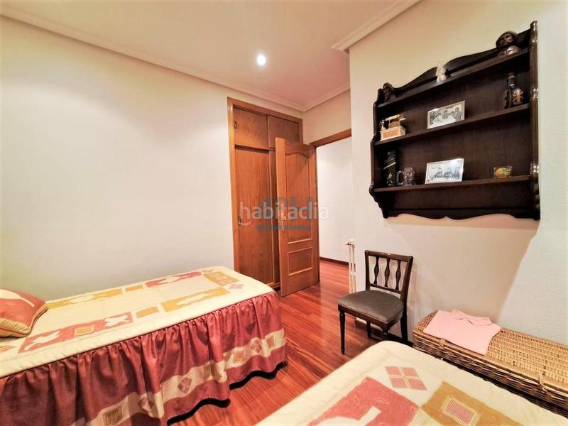 Foto 4011c423-4023-4406-a6bc-526c0d0d0a25. Edificio en Couto Ourense