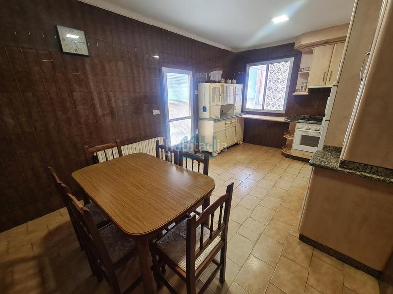 Foto 42bd72d0-fca4-455f-aed1-b01c8bc6963f. House with heating parking in Barbadás