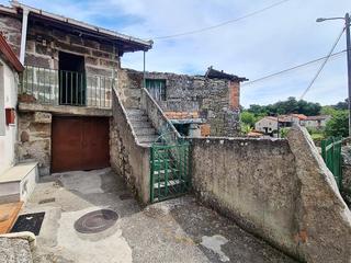 Casa a Amoeiro