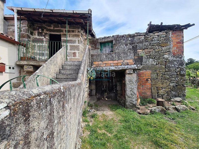 Foto c169110c-592c-4a85-8d2f-384a1b055193. Casa a Amoeiro