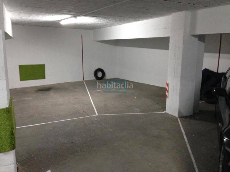 Foto 761a551f-22be-4042-a0ff-9f83d1cf583a. Parking voiture dans Casco Viejo Ourense