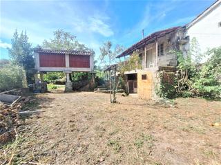 Haus in Amoeiro