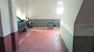 Aparcament de moto a A Ponte