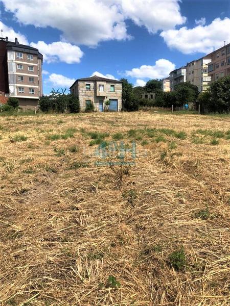Foto d2ba9316-70fb-4cab-bbe4-e5ae41175f1a. Terreno residenziale in Mariñamansa Ourense