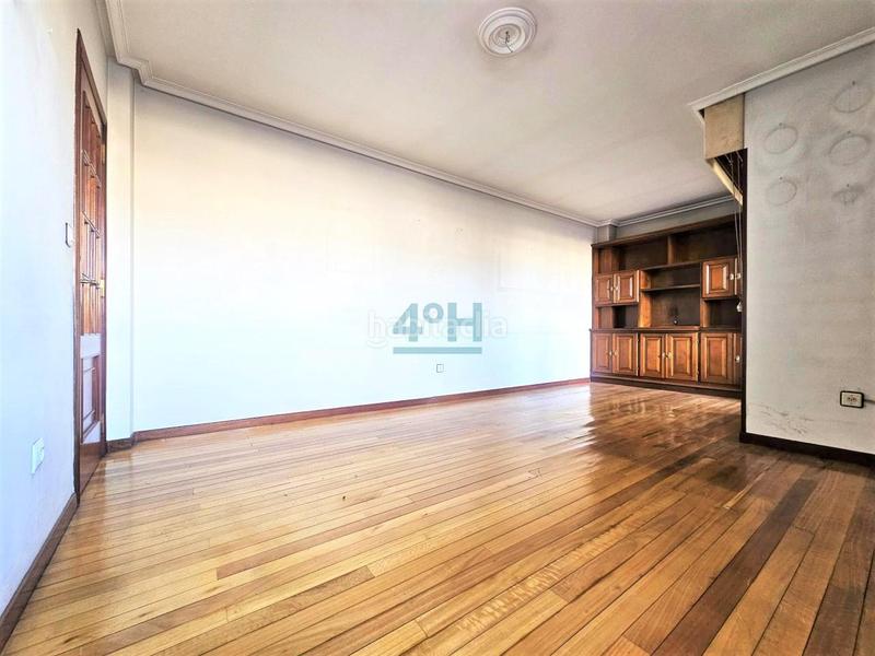 Foto ef315d85-b871-4c34-b44a-8b1456c7b9c1. Appartement avec chauffage parking dans Posío Ourense