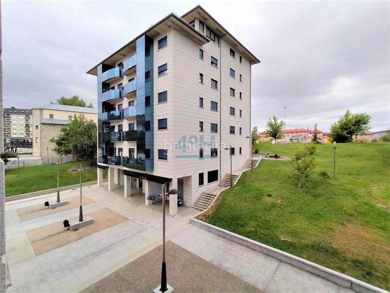 Foto 5a9b2ea4-fdfa-485f-857e-2f18f4ff370b. Lloguer apartament amb calefacció aparcament a As Lagoas Ourense