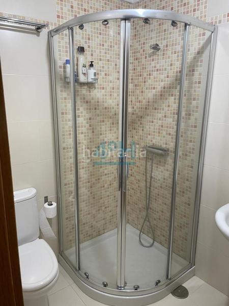 Foto 80327c73-c2aa-4f2b-ba14-bff9bd5c208a. Lloguer apartament amb calefacció aparcament a As Lagoas Ourense