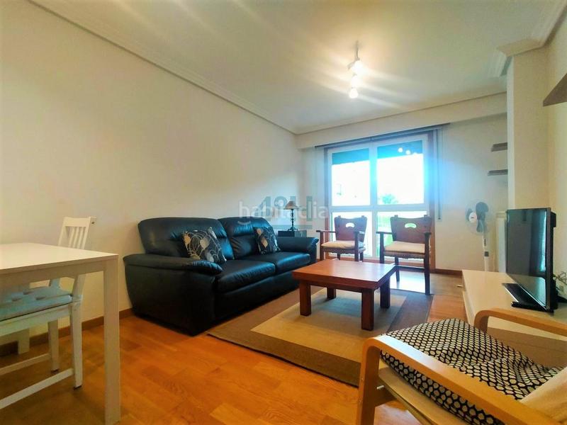 Foto c5f7714b-ae04-44b8-801c-5784551efe3b. Rent apartment with heating parking in As Lagoas Ourense