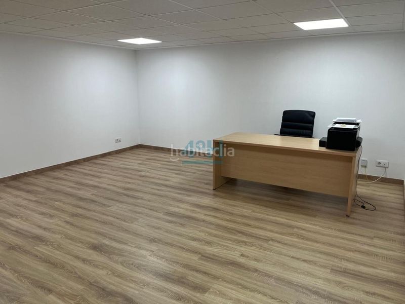 Foto bdd0d7d4-c887-42d2-905d-f3676c19cb7f. Büro in Centro Ourense