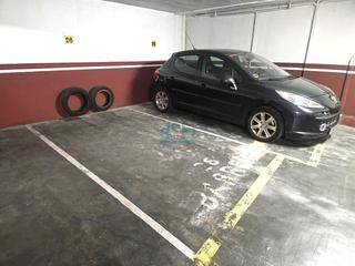 Parking coche en Casco Viejo