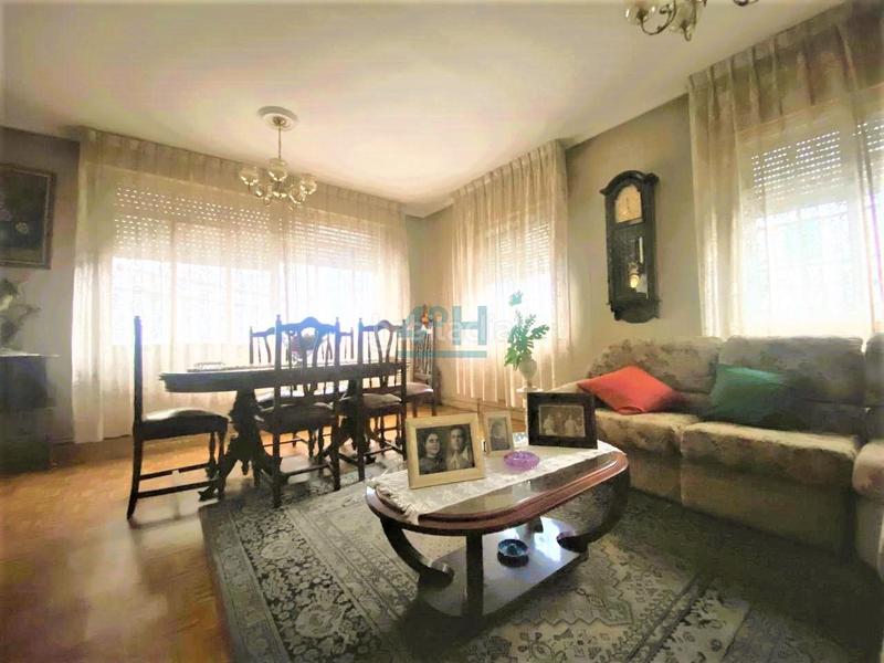Foto 30643fa9-43f9-4a7f-a9dd-7be391b2dd69. Casa en Barrocanes Ourense
