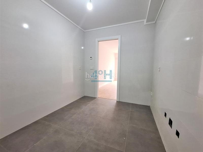 Foto 67ccf2e2-e3fd-47c3-864d-f7236592d38f. Apartment with heating parking in Centro Ourense