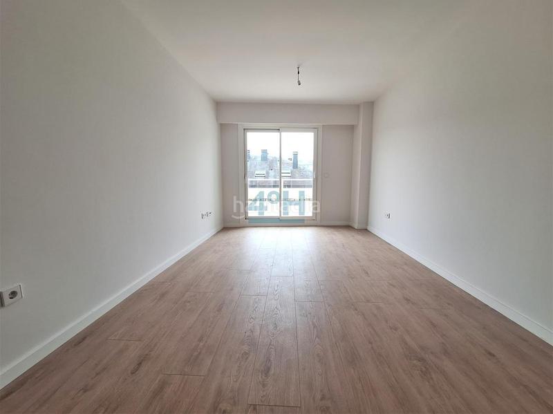 Foto fbea85c1-bc58-4af1-a69b-1bd6284c0fd7. Apartment with heating parking in Centro Ourense