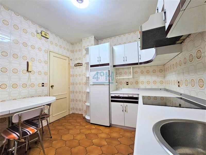 Foto e27b39b6-dee4-4b20-b877-1b87b34333af. Appartement avec chauffage parking dans Posío Ourense