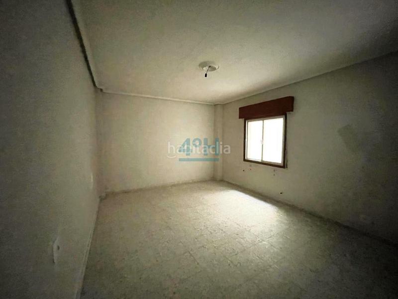 Foto 664f3f85-cf5b-4656-89fd-d8a80b15835e. Piso en Couto Ourense