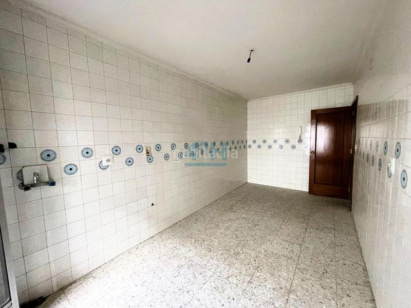 Foto 89ccc85d-9145-416b-8371-798c7f782d0b. Piso en Couto Ourense