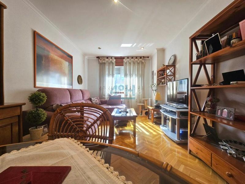 Foto 8f709e5a-769f-4676-9091-9499f883a9a1. Dúplex en Barbadás