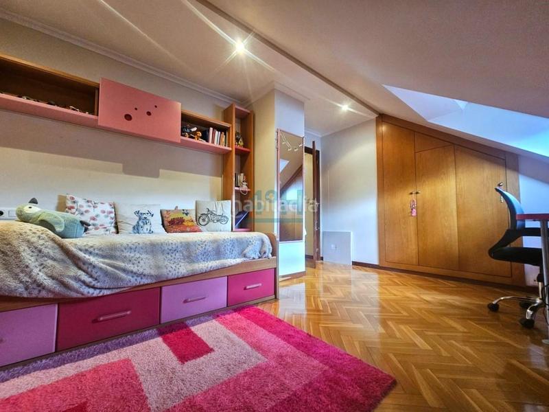 Foto a17cae04-79ef-4cb3-81ec-3c1260945a8d. Dúplex en Barbadás