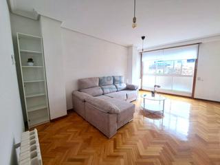 Rent Flat in Posío