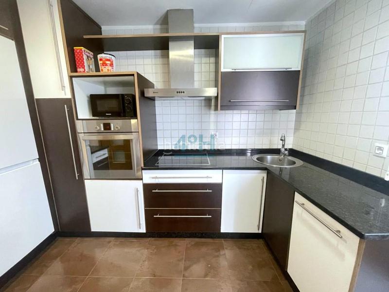 Foto 226f532c-b715-4531-90a3-6806ea2405dd. Location appartement avec chauffage parking dans A Ponte Ourense