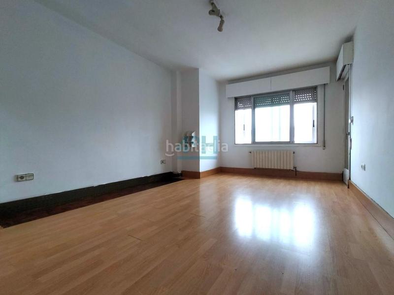 Foto 81cf18f9-1383-4c9b-bfae-9746ba765dc8. Appartamento con riscaldamento in Centro Ourense