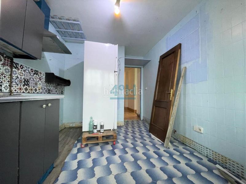 Foto 0400e80a-89cc-4202-afd0-4dde3698004f. Flat with heating in Centro Ourense